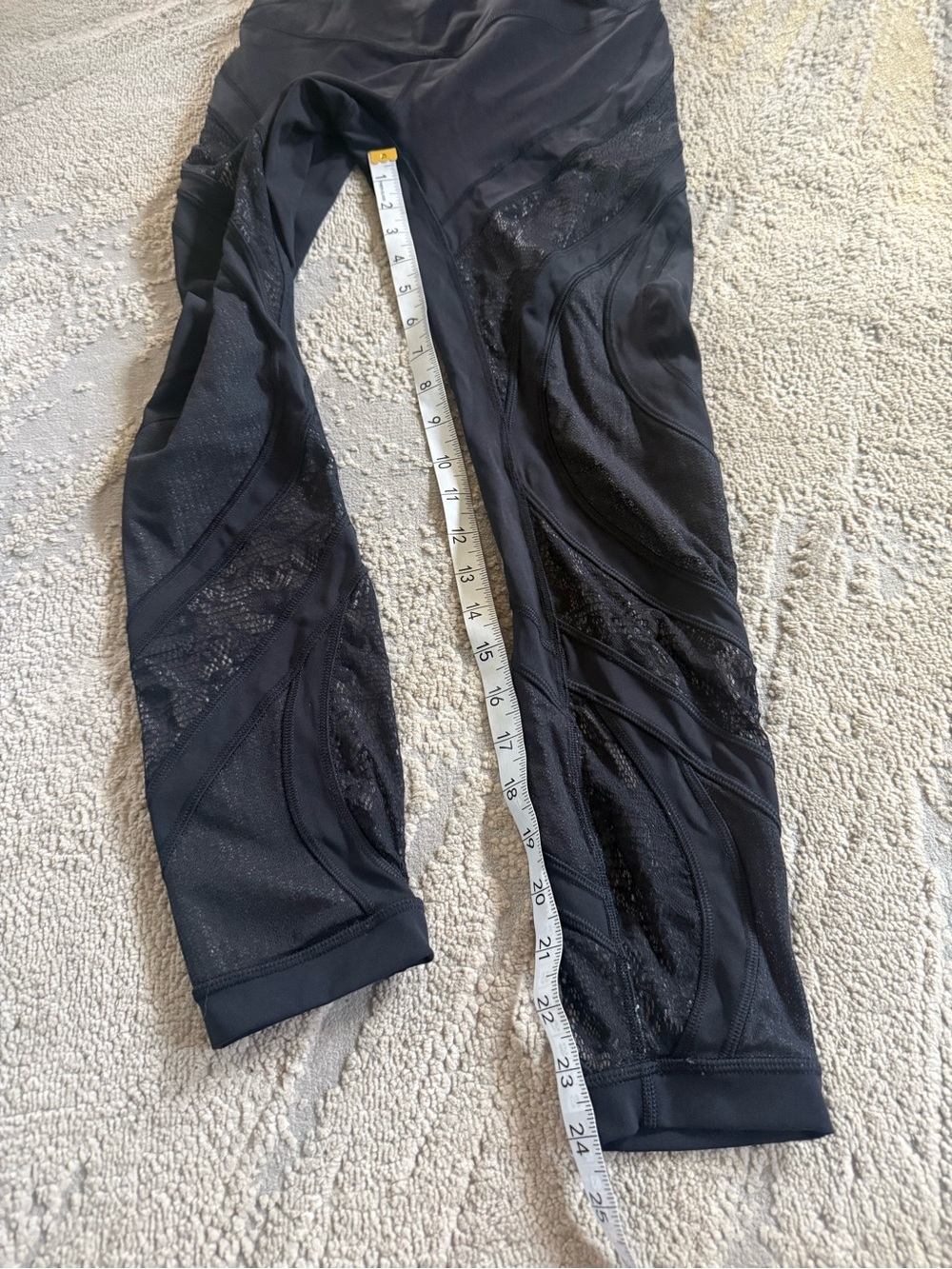 Lululemon Black leggings  Wunder Under Lace High Rise tights size 6 - Picture 7 of 16
